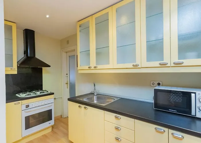 Apartment Eixample Dret Corsega Roger Lluria By Interhome