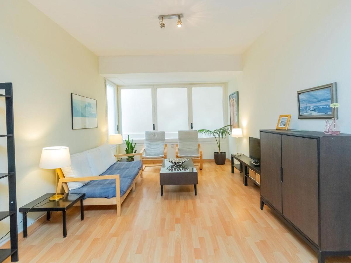 Eixample Dret Corsega Roger Lluria By Interhome Apartment